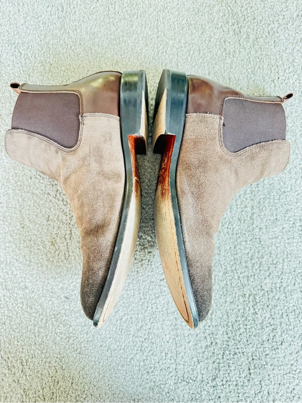 Banana Republic Men's Suede Chukka Boots - Gray